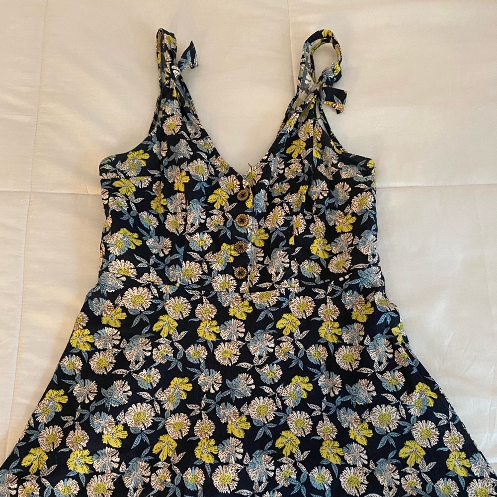 FOREVER 21 SUMMER DRESS